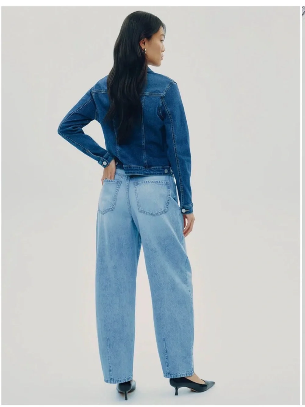 NWT Reitmans Light Blue High Rise Barrel Leg Jeans (33x28) - Picture 3 of 12